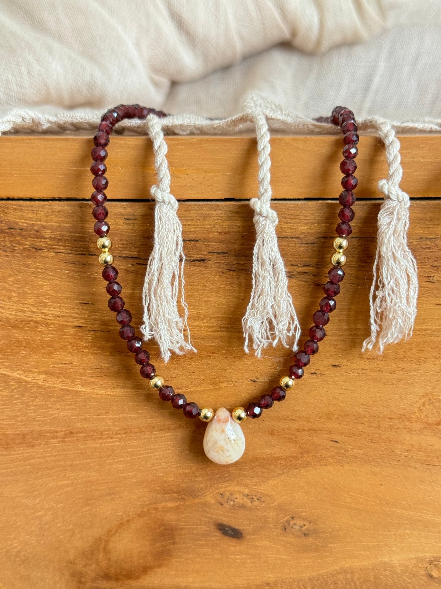 Collier personnalisé en pierres naturelles