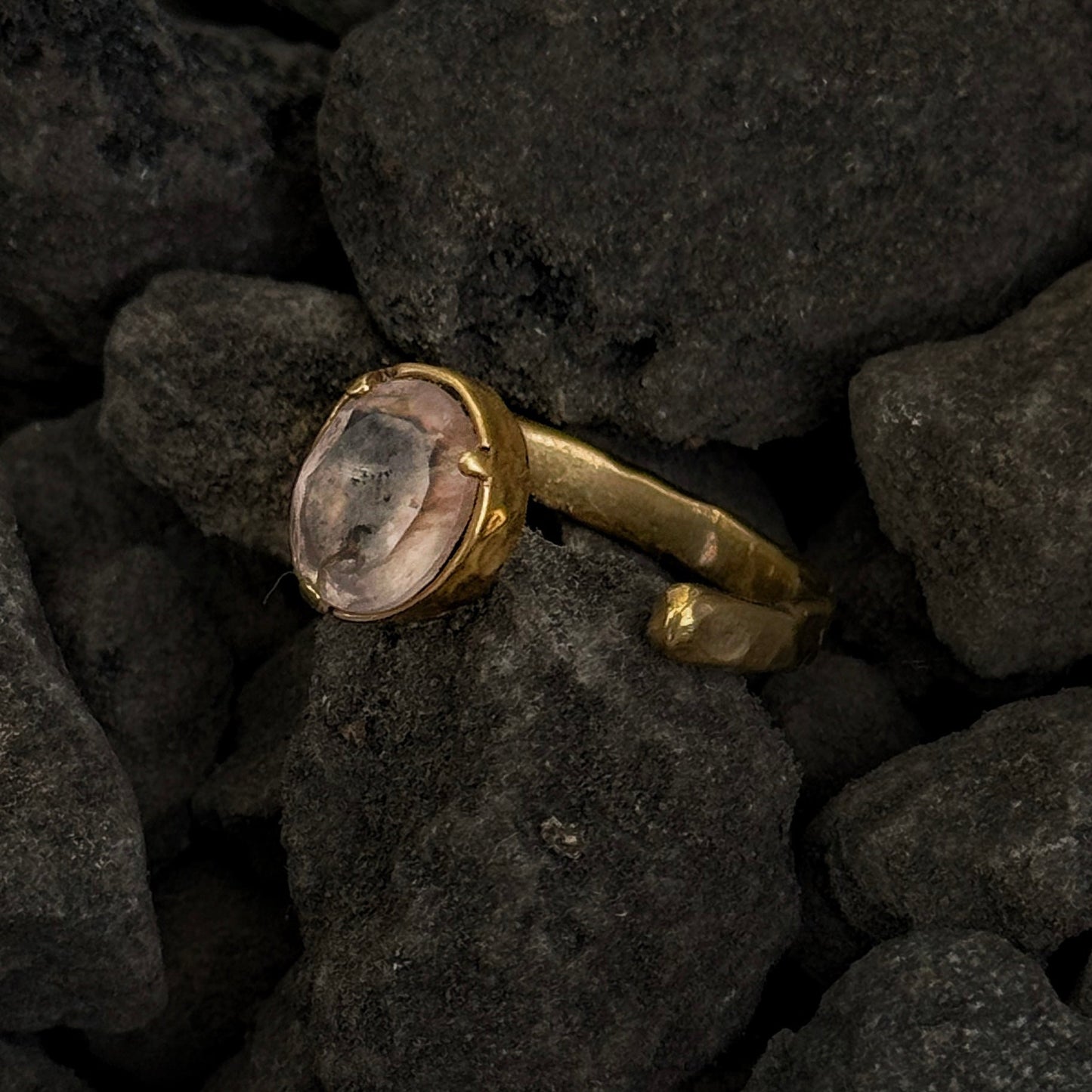 Bague Shakti - Bijou ajustable en quartz rose