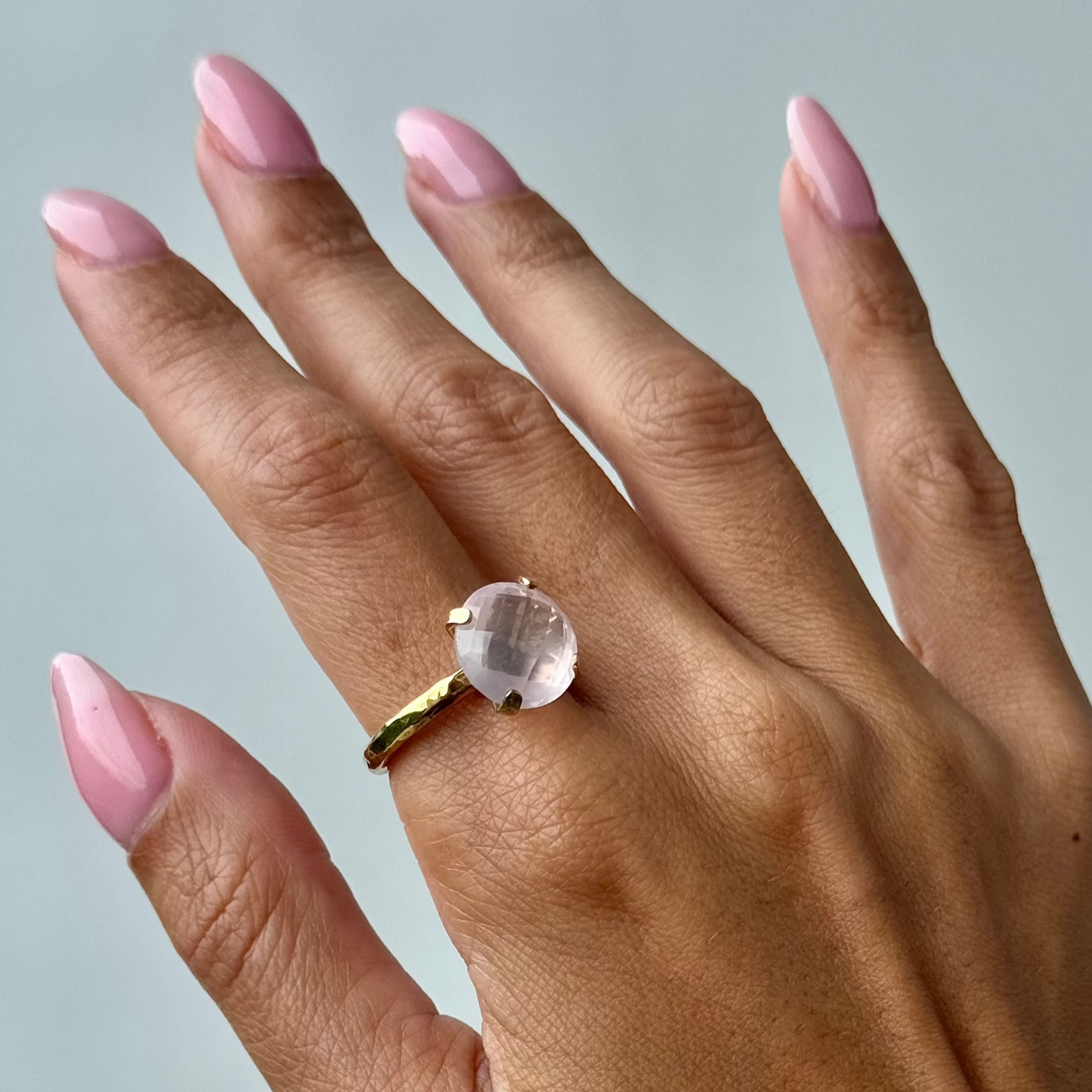 Bague Shakti I - Bijou ajustable en quartz rose